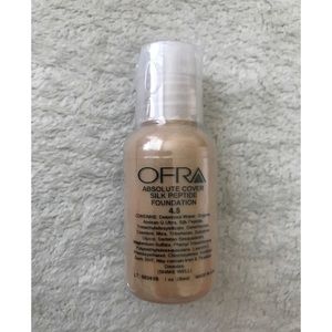 OFRA ABSOLUTE COVER SILK PEPTIDE FOUN.- Color 4.5